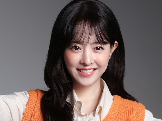 童顔女優パク・ボヨン、CM女王として大活躍！心を和ませる“弾ける笑顔”【PHOTO】