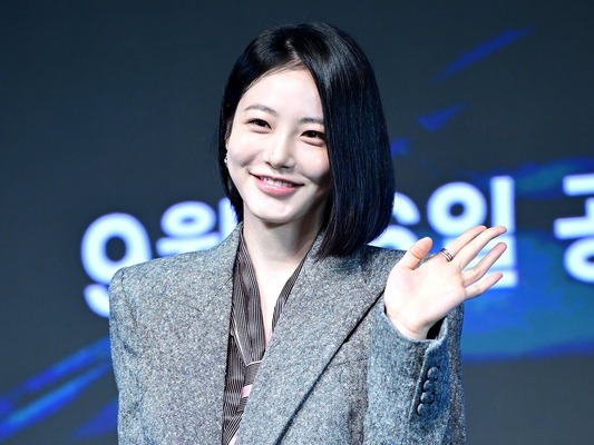 『100番の思い出』ソ・ジョンヒ役シン・イェウンが語る“友情”と“演技の喜び”【インタビュー】