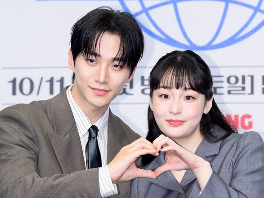 『テプン商事』でジュノ(2PM)が「新しい社長モデル」を築けるか