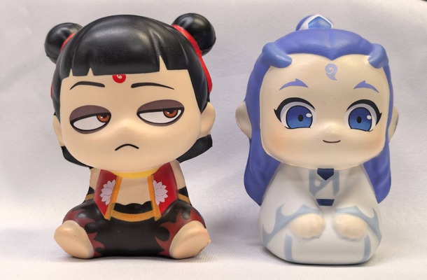 ふわふわスクイーズフィギュア　全2種　メーカー希望小売価格：各1,650円（税込）