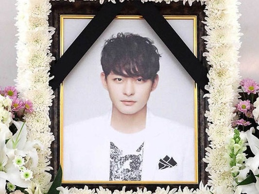 『成均館スキャンダル』俳優チョン・テスさんの8周忌。姉ハ・ジウォンの“星”は変わらぬ記憶とともに