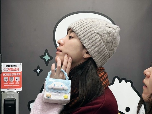 『トンイ』女優ハン・ヒョジュの笑顔が世界を救う！「可愛さ爆発」のオフの様子【PHOTO】