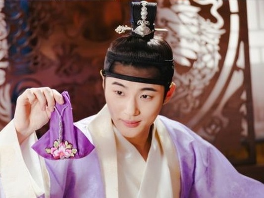 『花が咲けば、月を想い』のビョン・ウソク、『ソンジェ』前に演じた世子役で見せた“酒豪ぶり”