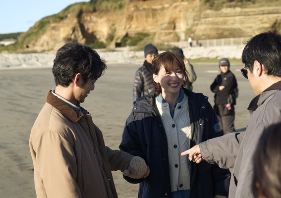 『人はなぜラブレターを書くのか』©2026 映画「人はなぜラブレターを書くのか」製作委員会