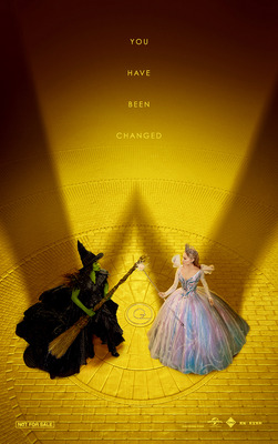 第1弾入場者特典：数量限定＜スペシャルステッカー＞『ウィキッド 永遠の約束』© Universal Studios. All Rights Reserved.