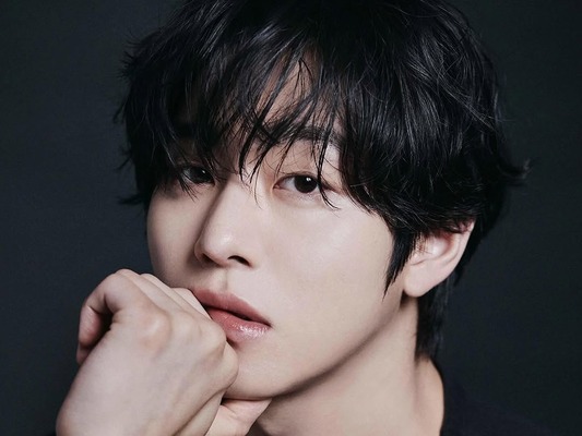 アン・ヒョソプが“シェフ役”に挑戦！料理サバイバルを描く新作ドラマが豪華キャスト決定