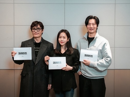 イ・ビョンホン、ハン・ジミン主演の新作『ザ・コリアンズ』がDisney+にて独占配信決定！