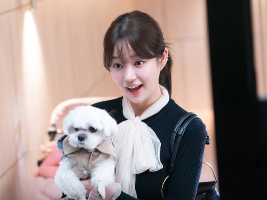 『チャングム』女優の娘イ・ユビが『ユミの細胞たち』シーズン3に特別出演！無敵の“ユミファミリー”集結！