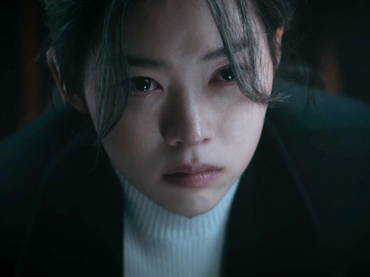 ただの悪役じゃない！Netflix『ワンダーフールズ』女優チョン・イソ、涙を誘う繊細な演技で視聴者を虜に