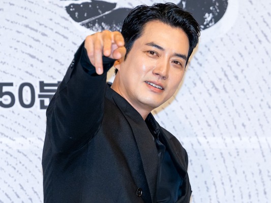 『不滅の恋人』チュ・サンウクがデビュー以来初の悪役に挑戦！新ドラマで見せる狂気に鳥肌