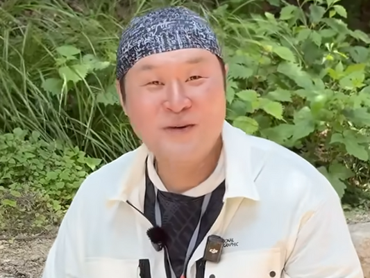 『トラウマコード』俳優ユン・ギョンホ、おしゃべりが止まらず娘まで泣かせた…!?