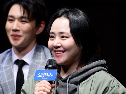 元祖“国民の妹”ムン・グニョン、結婚を電撃発表！周囲も気づかなかった交際を経て「家族だけの極秘挙式」