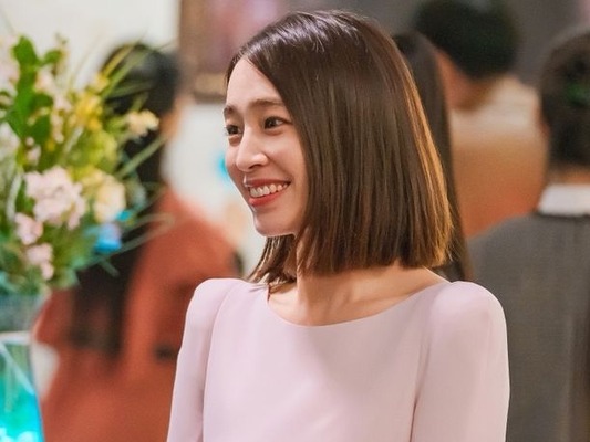 女優イ・ミンジョン、6年ぶりの復帰作で“伝説のボブ”復活！新ドラマのスチール電撃公開！