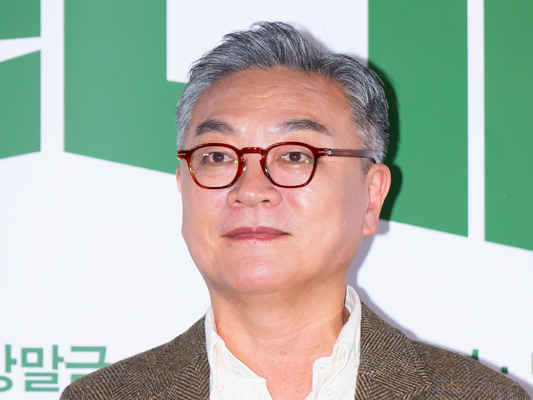 「2度の離婚を経て…」韓ドラの名脇役キム・ウィソン、15年連れ添うパートナーの存在を告白！