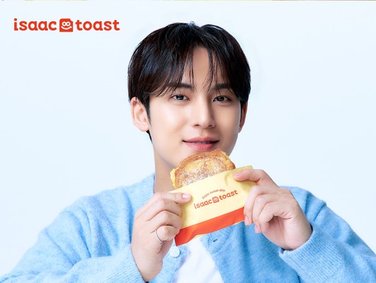 SEVENTEEN MINGYUがブランドモデルを務める「isaac toast(イサックトースト)」初の長期POP-UP開催！