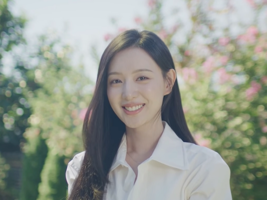 女優キム・ジウォン、初の単独バラエティ出演で伝説の名台詞を披露！カメラ監督たちも思わず“デレデレ”
