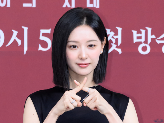 『涙の女王』以来、2年ぶりの復帰！女優キム・ジウォン、ダークな“天才外科医”で待望のカムバック！