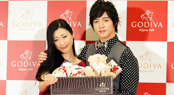 壇蜜＆上遠野太洸／PRイベント「GODIVA White Day  2014 ～Love need balance.」にて