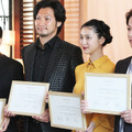 佐藤健＆武井咲＆青木崇高＆大友啓史（監督）／フィリピンでの親善セレモニー