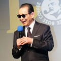 久々に“デカマイク”を持って登場した、タモリ／缶コーヒー「BOSS」新CM発表会
