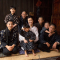 鈴木京香、割烹着姿で7児の母親に！「おかあさんの木」映画化・画像
