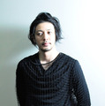 オダギリジョー『Present for You』／photo：Naoki Kurozu