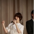 花澤香菜が初の実写主演で舞台挨拶　「君がいなくちゃだめなんだ」先行上映スタート