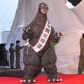 実物大“ゴジラヘッド”のお披露目点灯式　- TM&(C) TOHO CO., LTD.