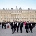 メゾン300周年を祝うセレブレーションがヴェルサイユ宮殿で開かれ、300名に上るゲストが招待された。