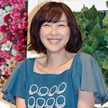 フラワーデザイナーを目指すなのを演じた麻生久美子
