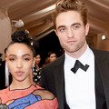 ロバート・パティンソン＆FKAツイッグス -(C) Getty Images