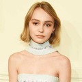 ジョニー・デップの16歳の愛娘が「LGBTQI」若者支援キャンペーンに参加・画像