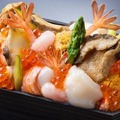 肴や一蓮蔵『蝦夷あわび海鮮ちらし弁当』