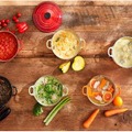 「ル・クルーゼ マルシェ」では、ル・クルーゼの鋳物ホーローウェアで作る野菜のだしをベースにした「6種類のカラフルスープ」をキッチンカーで提供！