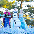 「アナとエルサのフローズンファンタジー」中に開催される『アナ雪』ミニパレード in 東京ディズニーランド