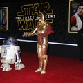 C-3PO＆R2-D2『スター・ウォーズ／フォースの覚醒』ワールドプレミア- (C) 2015 Lucasfilm Ltd. & TM. All Rights Reserved