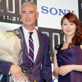 『2012』来日記者会見。ローランド・エメリッヒ監督と安めぐみ