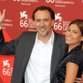 9月4日、第66回ヴェネチア国際映画祭に登場したニコラス・ケイジとエヴァ・メンデス