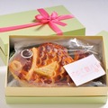 「おめで鯛パイ」　箱サイズ：縦17cm×横25cm×高さ7.5cm