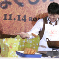 阿部サダヲが出席者7名分のハムカツを調理！ photo：Yoko Saito