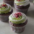 ローラズ・カップケーキ東京「ピスタチオ・ラズベリー」