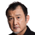 吉田鋼太郎