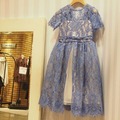 JILL STUART THE ALICE IN WONDERLAND COLLECTION には母子でお揃いにできるキッズサイズのドレス。サイズは110、120cmの2サイズで、価格は8万円