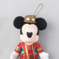 ミッキーの「ぬいぐるみバッジ」