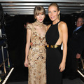 グウィネス・パルトロウ＆テイラー・スウィフト-(C)Getty Images