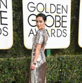 ルース・ネッガ／第74回ゴールデン・グローブ賞授賞式のレッドカーペット-(C)Getty Images