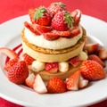 「j.s. pancake cafe」モア ストロベリーハニーパンケーキ