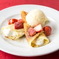 「j.s. pancake cafe」ストロベリークレープ