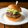 自家製鹿肉バーガー by バビーズニューヨーク アークヒルズ