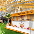 ポップアップバー「ヴーヴ・クリコ カーニバル」が六本木ヒルズ大屋根プラザに登場！